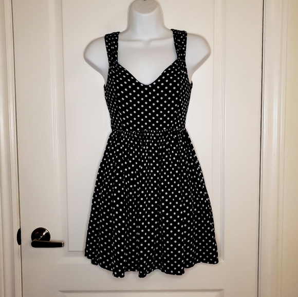 🎉3/$39 MINKPINK Polka-dot Skater Dress - Picture 4 of 10